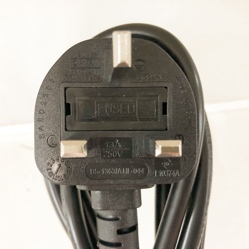 13A 插頭 3 X 0.75MM 電源線 1.8M